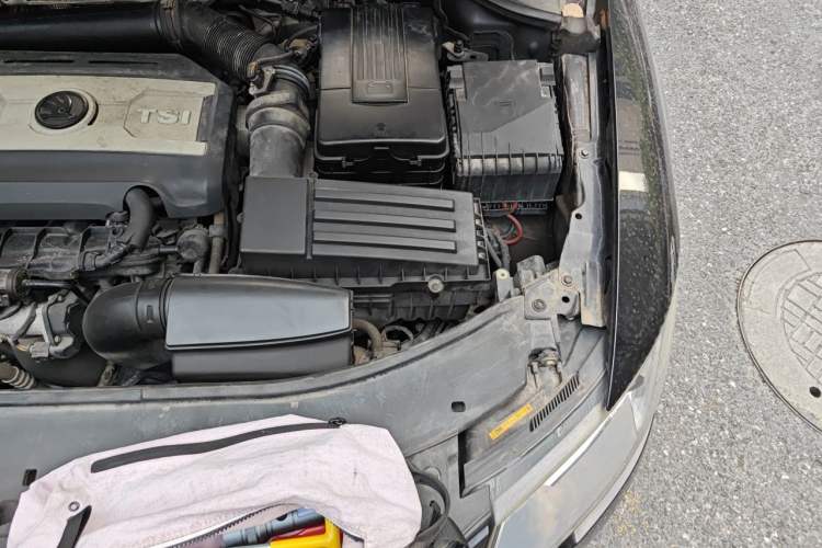 Used Skoda Superb 2013 1.8TSI Automatic MingShi Edition Engine Bay Left