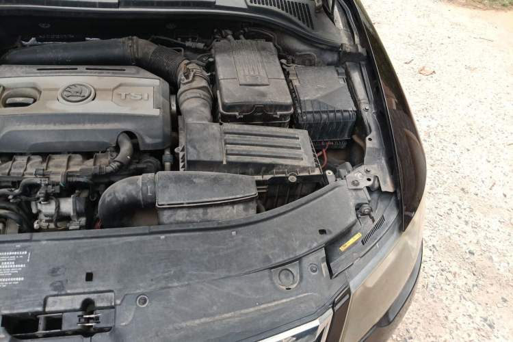 Used Skoda Superb 2013 1.8TSI Automatic MingShi Edition Engine Bay Left