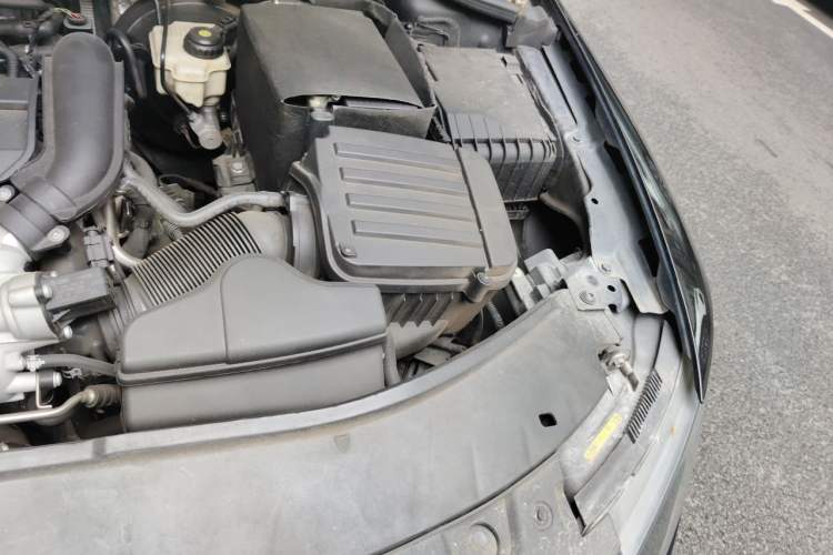 Used Skoda Superb 2013 1.4TSI Manual Shengshi Edition Engine Bay Left