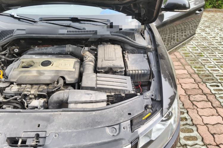 Used Skoda Superb 2013 1.8TSI Automatic MingShi Edition Engine Bay Left