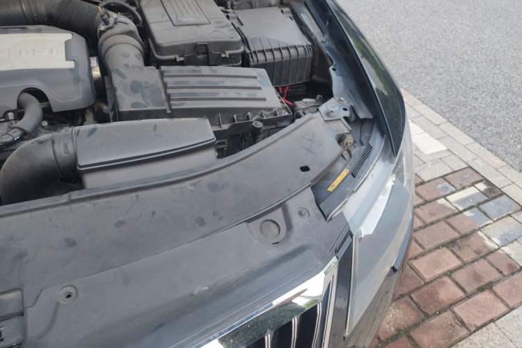 Used Skoda Superb 2013 1.8TSI Automatic Yashi Edition Engine Bay Left