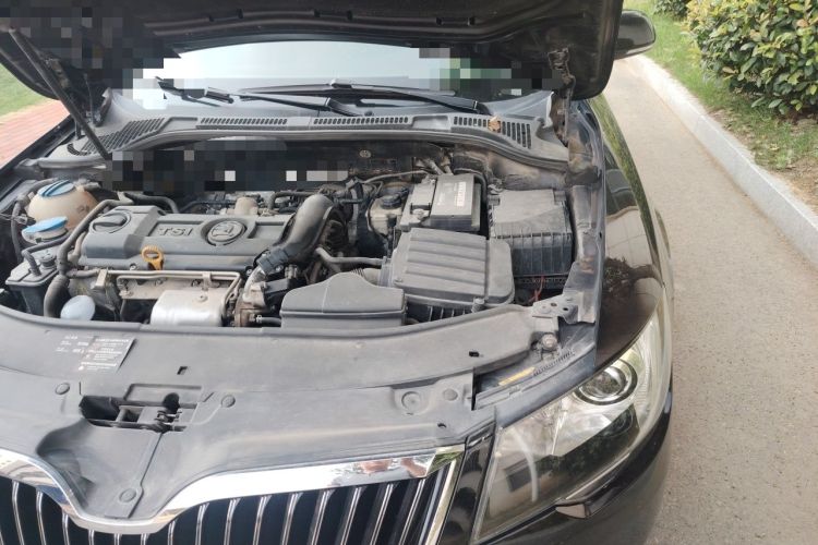 Used Skoda Superb 2013 1.4TSI DSG Sport Edition Engine Bay Left