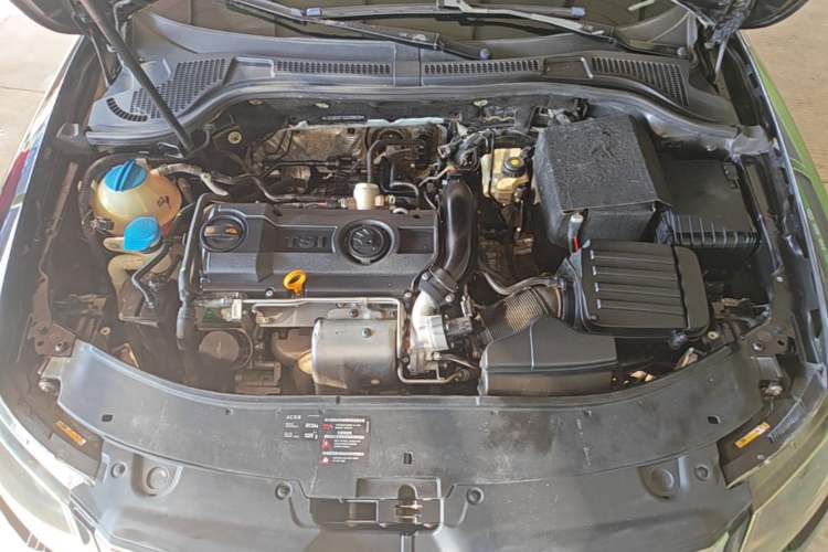 Used Skoda Superb 2013 1.4 TSI DSG Prestige Edition Engine Bay