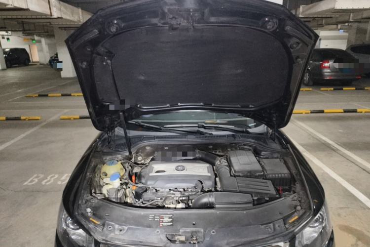 Used Skoda Superb 2013 1.8TSI Automatic Yashi Edition Engine Bay