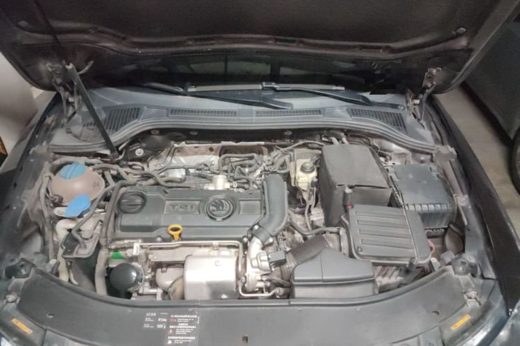 Used Skoda Superb 2013 1.4 TSI DSG Prestige Edition Engine Bay