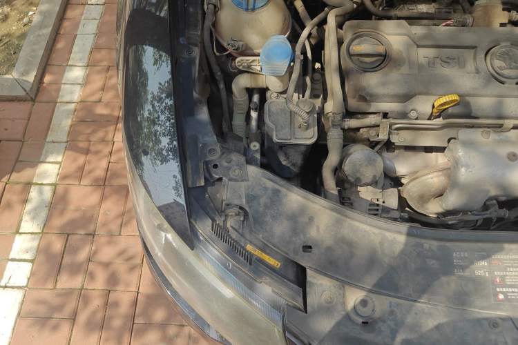 Used Skoda Superb 2013 1.4TSI DSG Sport Edition Engine Bay Right