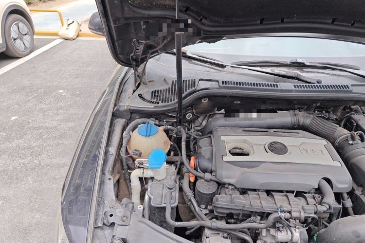 Used Skoda Superb 2013 1.8TSI Automatic MingShi Edition Engine Bay Right