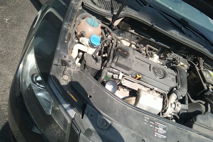 Used Skoda Superb 2013 1.4TSI DSG Sport Edition Engine Bay Right