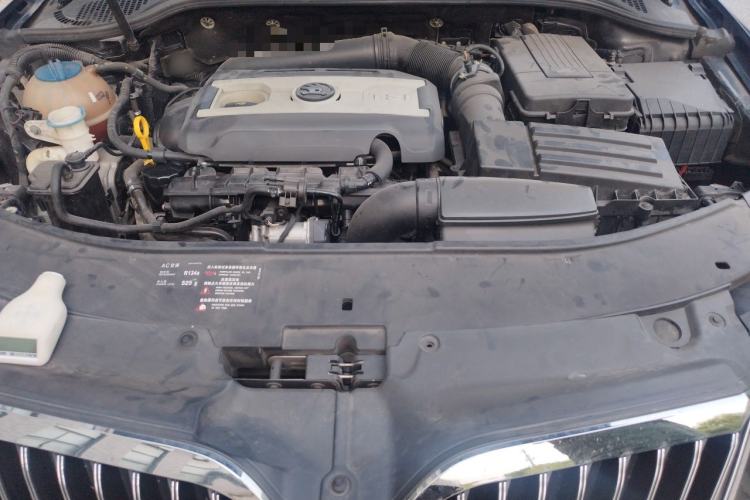 Used Skoda Superb 2013 1.8TSI Automatic Yashi Edition Engine Bay