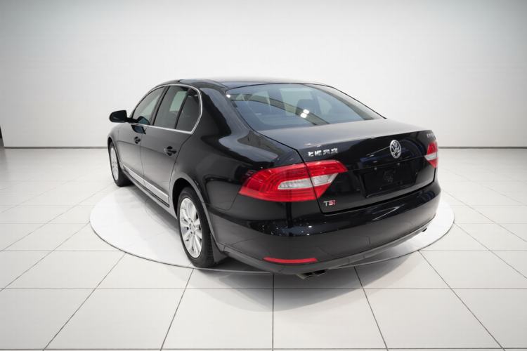 Used Skoda Superb 2013 1.8TSI Automatic MingShi Edition Exterior 2
