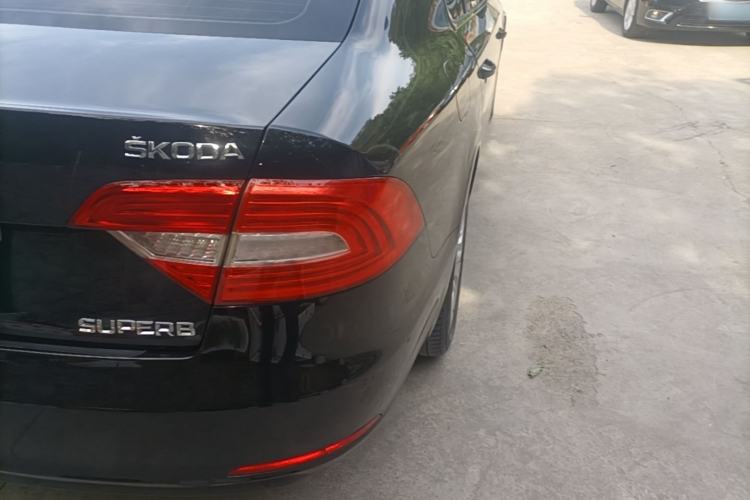 Used Skoda Superb 2013 1.8TSI Automatic MingShi Edition Exterior 3