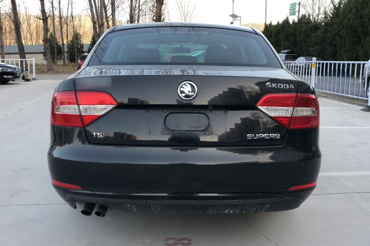 Used Skoda Superb 2013 1.4TSI Manual Shengshi Edition Exterior 5