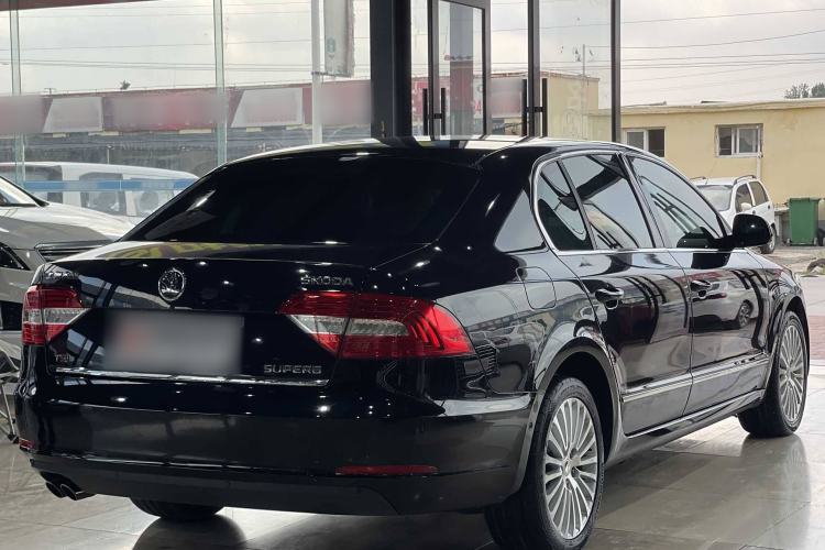 Used Skoda Superb 2013 1.8TSI Automatic Yashi Edition Exterior 5
