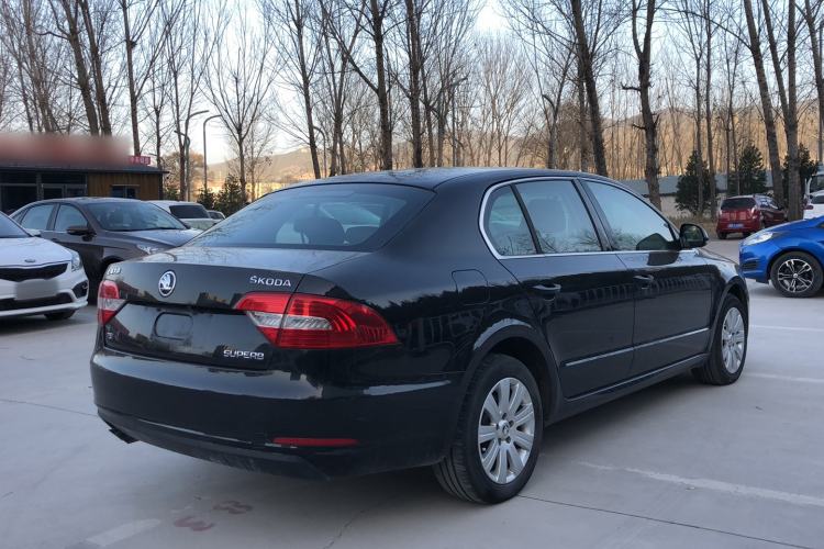 Used Skoda Superb 2013 1.4TSI Manual Shengshi Edition Exterior 6