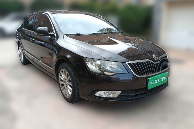 Used Skoda Superb 2013 1.8TSI Automatic MingShi Edition Front Right 45 Deg