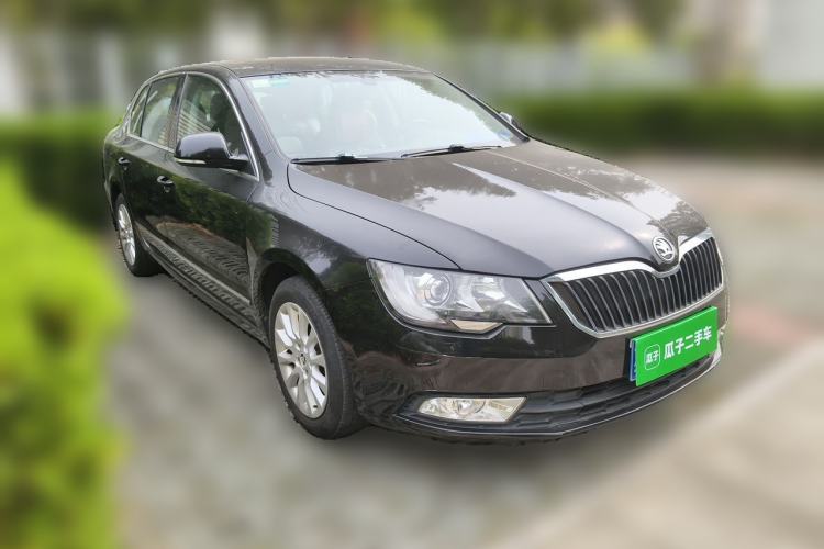 Used Skoda Superb 2013 1.8TSI Automatic MingShi Edition Front Right 45 Deg