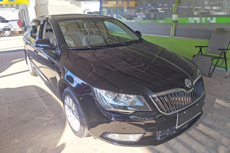 Used Skoda Superb 2013 1.4 TSI DSG Prestige Edition Front Right 45 Deg