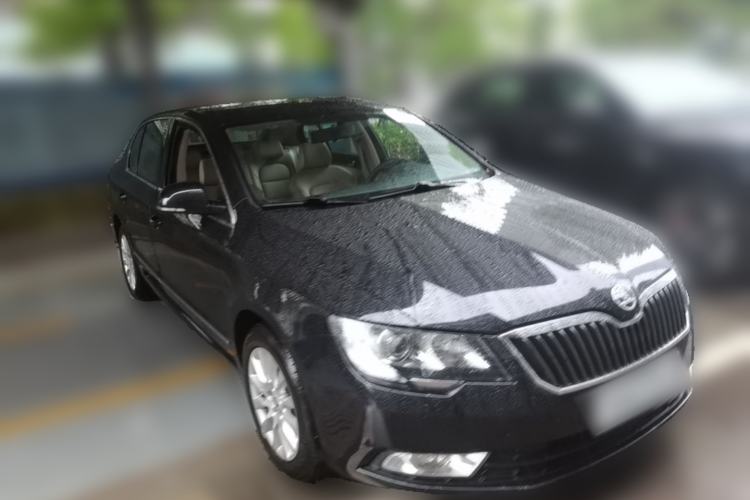 Used Skoda Superb 2013 1.8TSI Automatic MingShi Edition Front Right 45 Deg