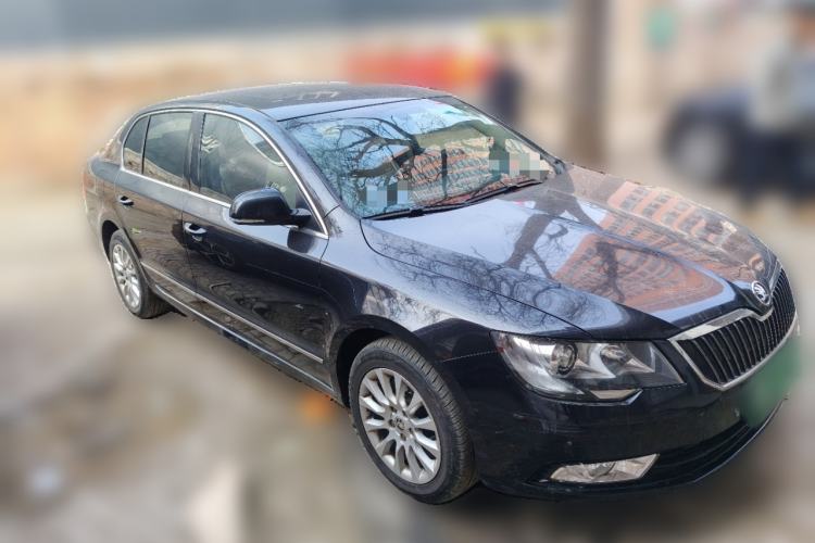 Used Skoda Superb 2013 1.8TSI Automatic MingShi Edition Front Right 45 Deg