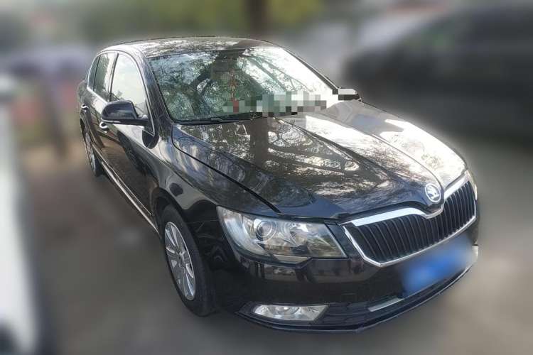 Used Skoda Superb 2013 1.4TSI Manual Shengshi Edition Front Right 45 Deg
