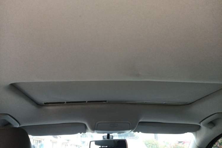 Used Skoda Superb 2013 1.8TSI Automatic MingShi Edition Headliner