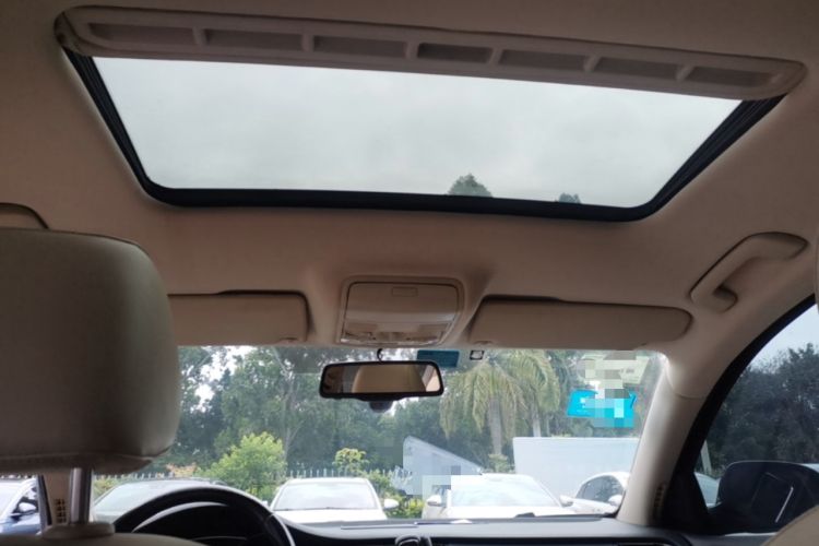 Used Skoda Superb 2013 1.8TSI Automatic MingShi Edition Headliner