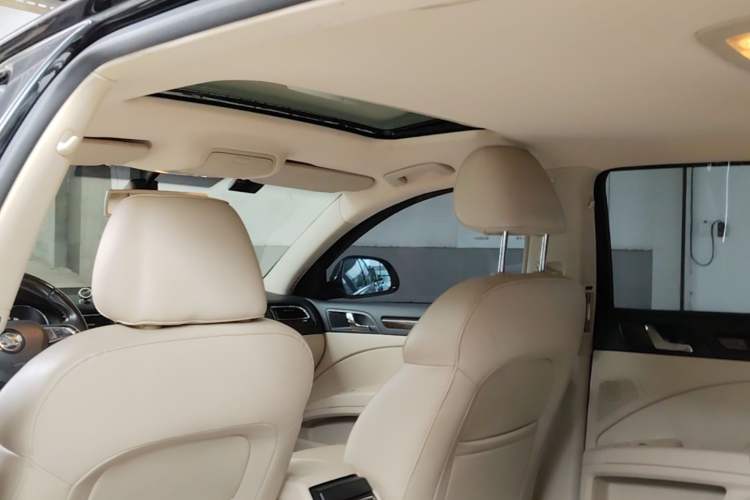 Used Skoda Superb 2013 1.8TSI Automatic MingShi Edition Headliner