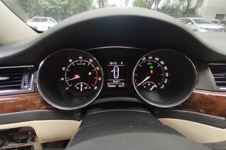 Used Skoda Superb 2013 1.8TSI Automatic MingShi Edition Instrument Cluster
