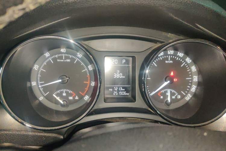 Used Skoda Superb 2013 1.4TSI DSG Sport Edition Instrument Cluster