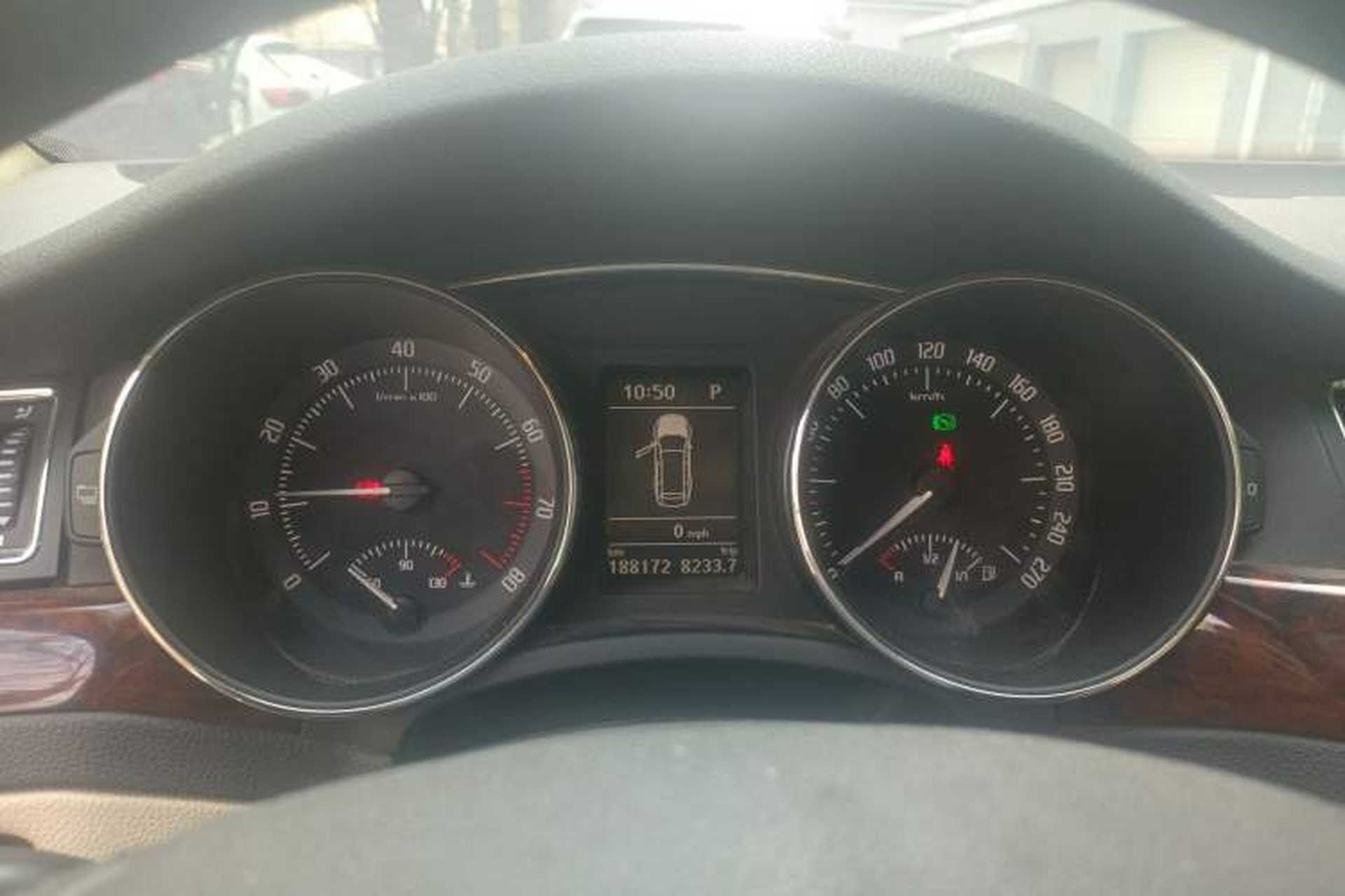 Used Skoda Superb 2013 Travel Edition 2.0 TSI Prestige Version Instrument Cluster