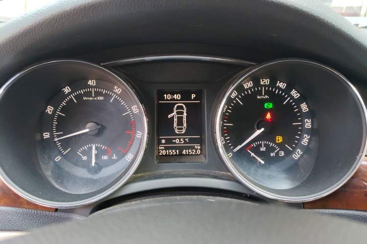 Used Skoda Superb 2013 1.8TSI Automatic MingShi Edition Instrument Cluster