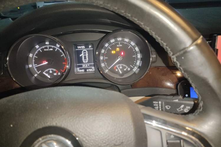 Used Skoda Superb 2013 1.4 TSI DSG Prestige Edition Instrument Cluster