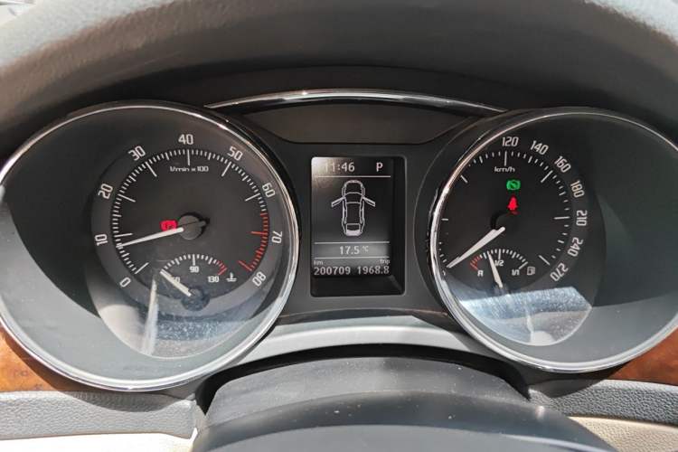 Used Skoda Superb 2013 1.8TSI Automatic MingShi Edition Instrument Cluster