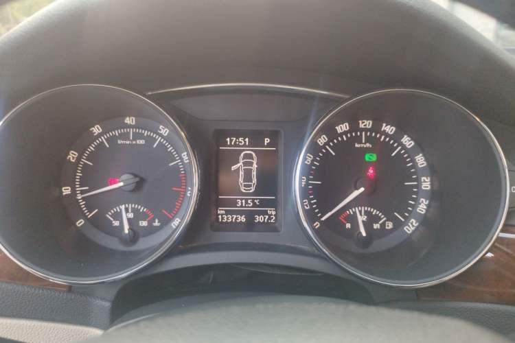 Used Skoda Superb 2013 1.8TSI Automatic Yashi Edition Instrument Cluster