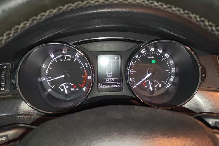 Used Skoda Superb 2013 1.8TSI Automatic MingShi Edition Instrument Cluster