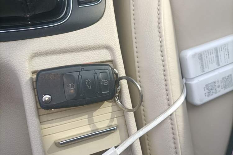 Used Skoda Superb 2013 1.8TSI Automatic MingShi Edition Interior 1
