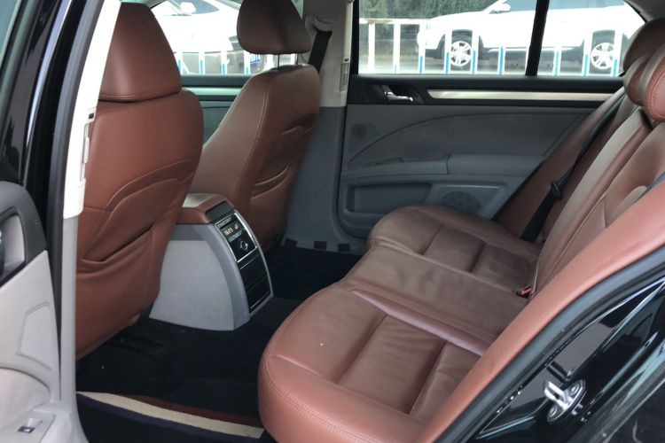 Used Skoda Superb 2013 1.4TSI Manual Shengshi Edition Interior 2
