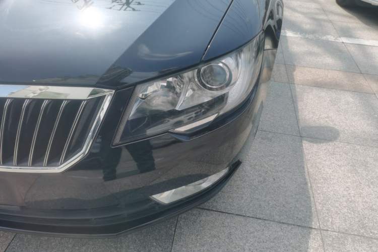 Used Skoda Superb 2013 1.8TSI Automatic MingShi Edition Left Front Headlight
