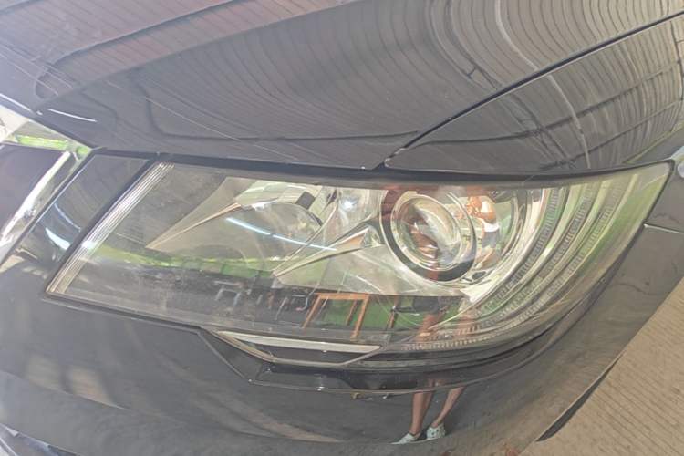 Used Skoda Superb 2013 1.4 TSI DSG Prestige Edition Left Front Headlight