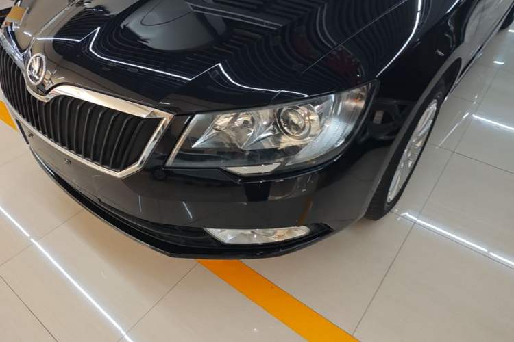 Used Skoda Superb 2013 1.4TSI DSG Sport Edition Left Front Headlight
