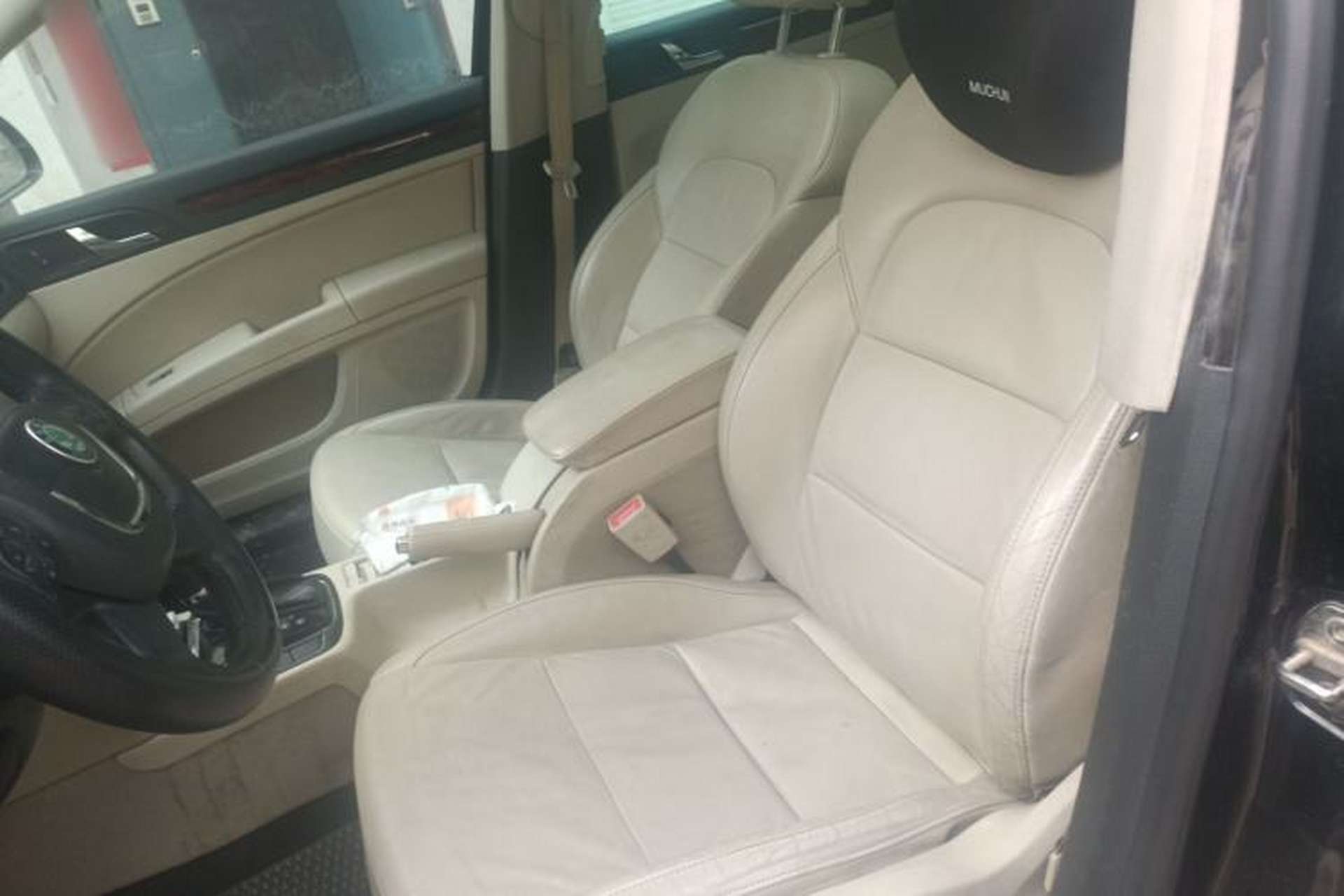 Used Skoda Superb 2013 Travel Edition 2.0 TSI Prestige Version Left Front Seat