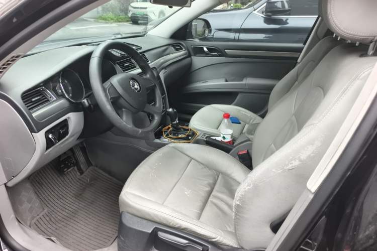 Used Skoda Superb 2013 1.4TSI DSG Sport Edition Left Front Seat