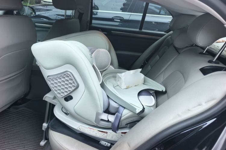 Used Skoda Superb 2013 1.4TSI DSG Sport Edition Left Rear Seat