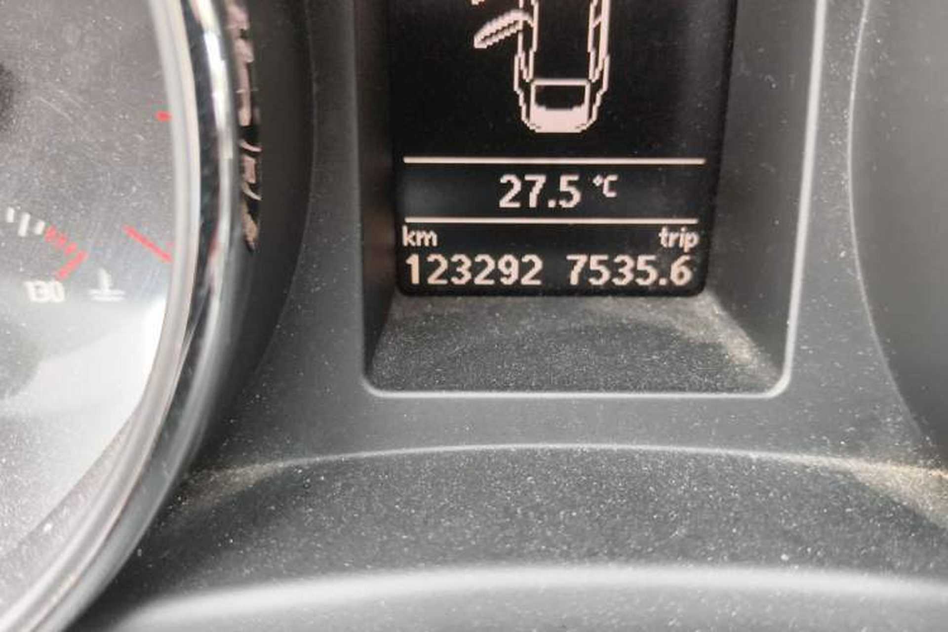 Used Skoda Superb 2013 1.8TSI Automatic MingShi Edition Odometer Close Up