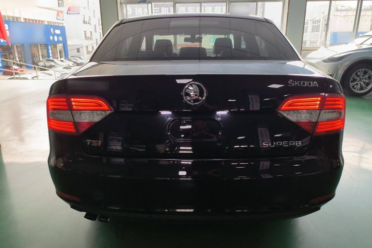 Used Skoda Superb 2013 1.8TSI Automatic MingShi Edition Rear