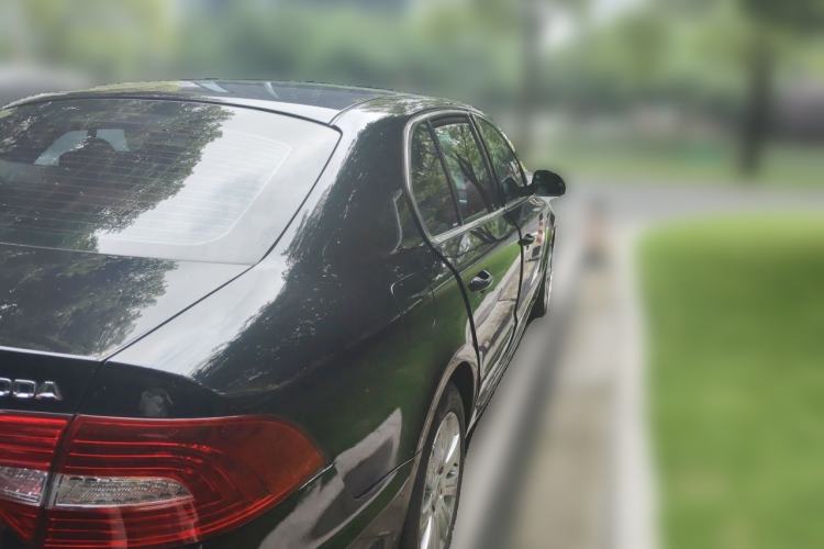 Used Skoda Superb 2013 1.4TSI Manual Shengshi Edition Rear Right 45 Deg