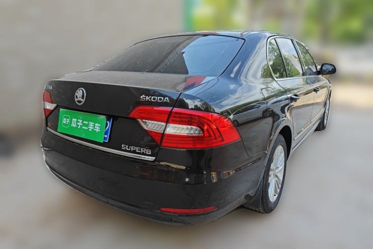 Used Skoda Superb 2013 1.8TSI Automatic Yashi Edition Rear Right 45 Deg