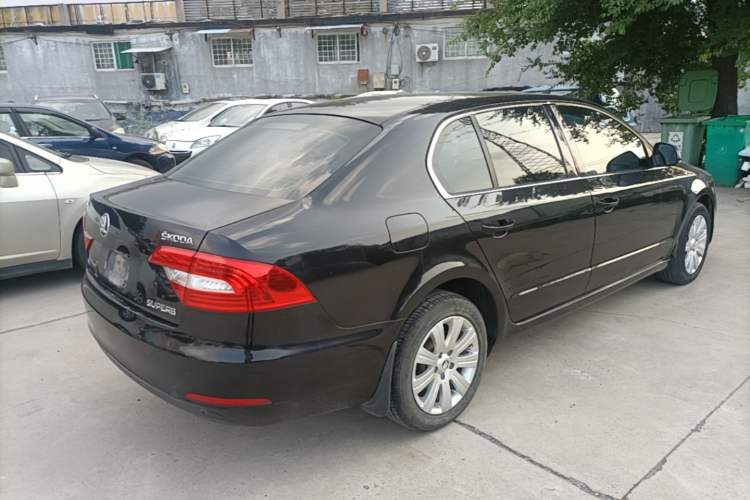 Used Skoda Superb 2013 1.4TSI DSG Sport Edition Rear Right 45 Deg