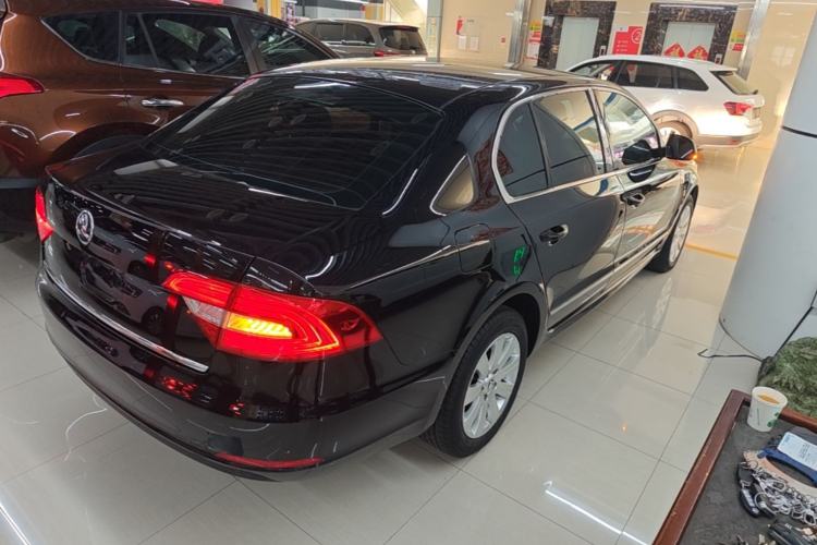 Used Skoda Superb 2013 1.4TSI DSG Sport Edition Rear Right 45 Deg