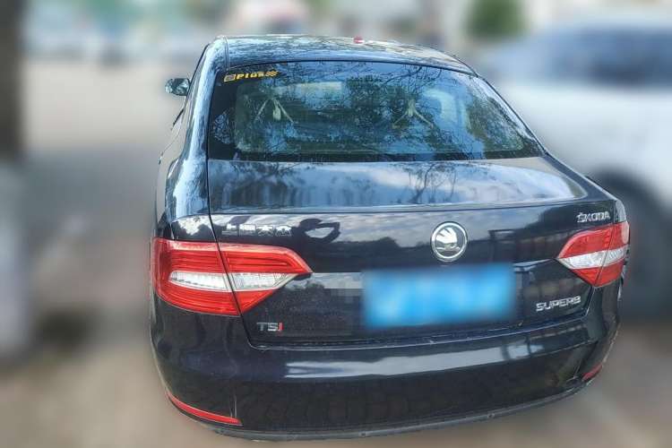 Used Skoda Superb 2013 1.4TSI Manual Shengshi Edition Rear